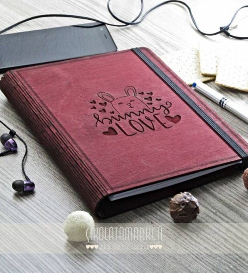 Bunny Love Ahşap Kapaklı Defter